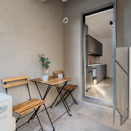 Stylish With Cozy Vibes Apartment Bucharest
